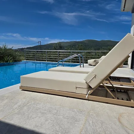 Simera Villa *